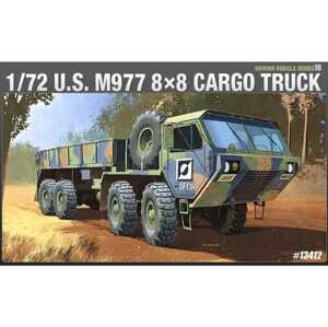 Model Kit military 13412 - M977 8X8 OSHKOSH (1:72)