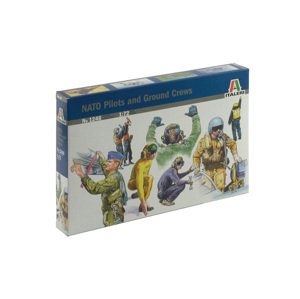 Model Kit figurky 1246 - NATO PILOTS AND GROUND CREW (1:72)